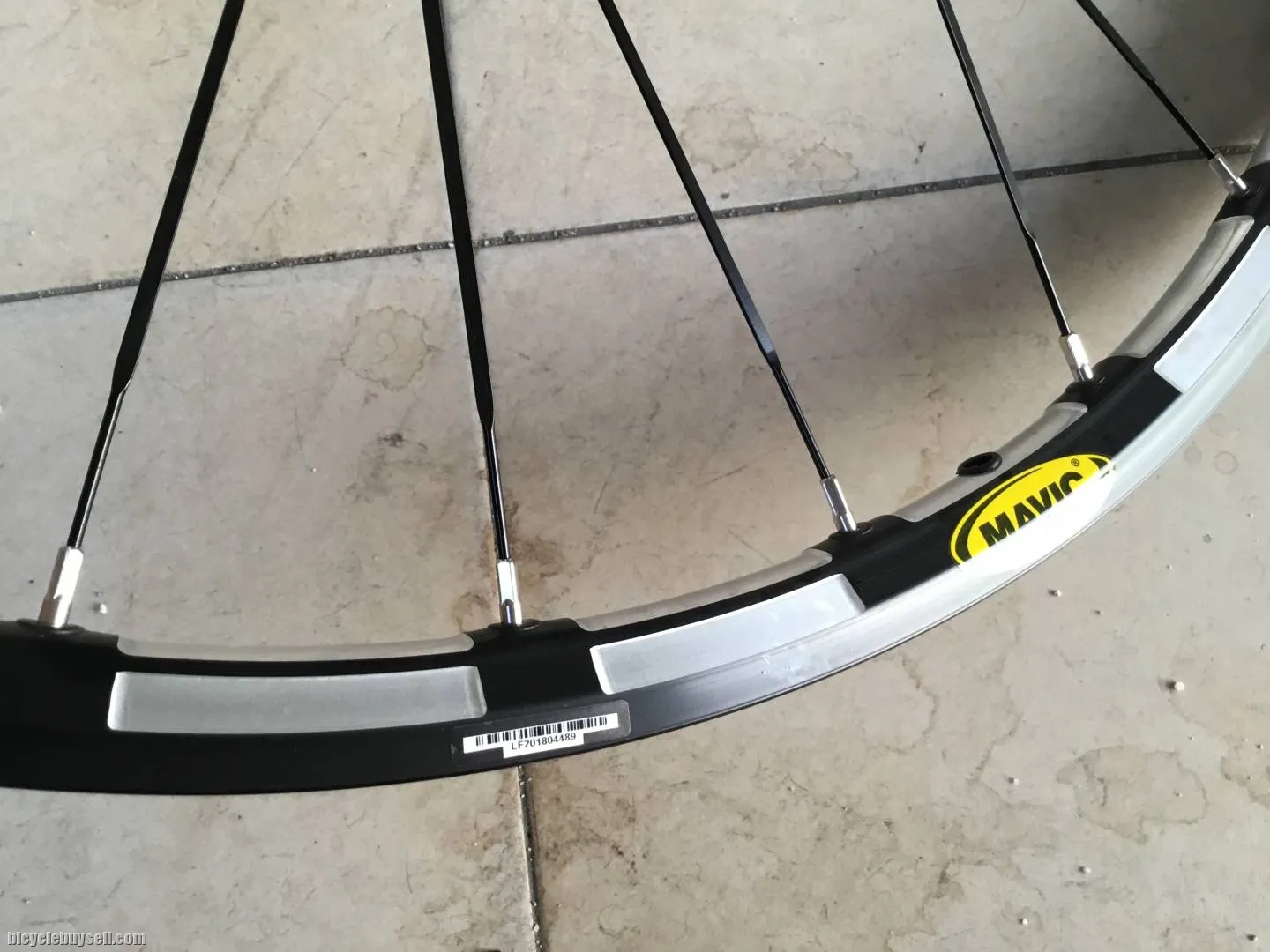 Mavic CrossRide | 27.5/650b Seal Bearing Wheelset -- free courier