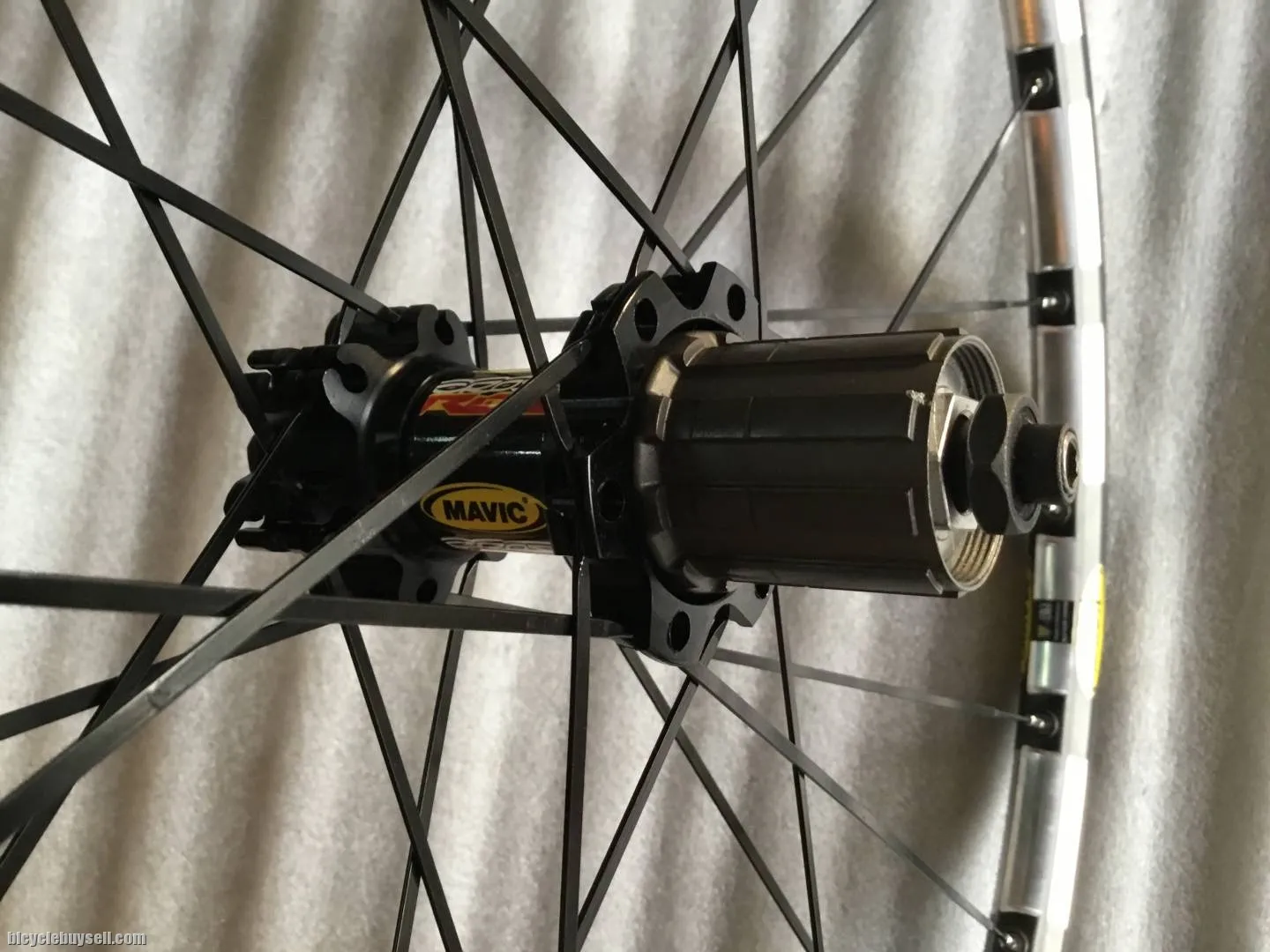 Mavic Cross Ride 27.5/650b Wheelset @ free pos
