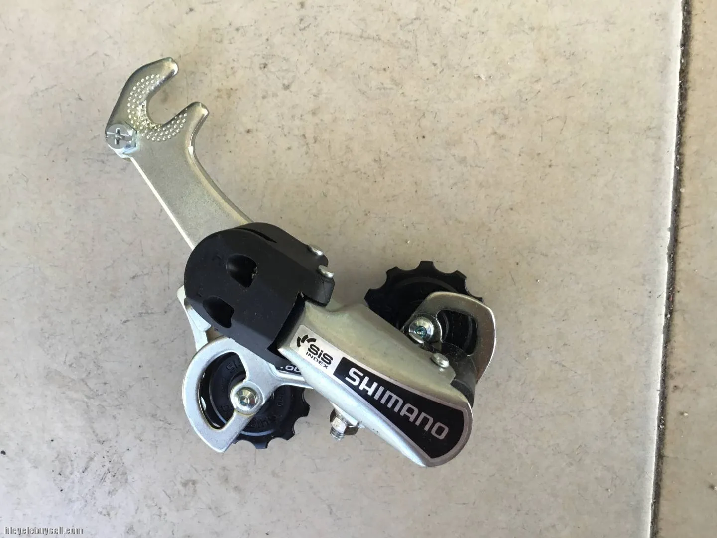 Shimano Tourney Rear Deraileur 7speed Vintage - free courier