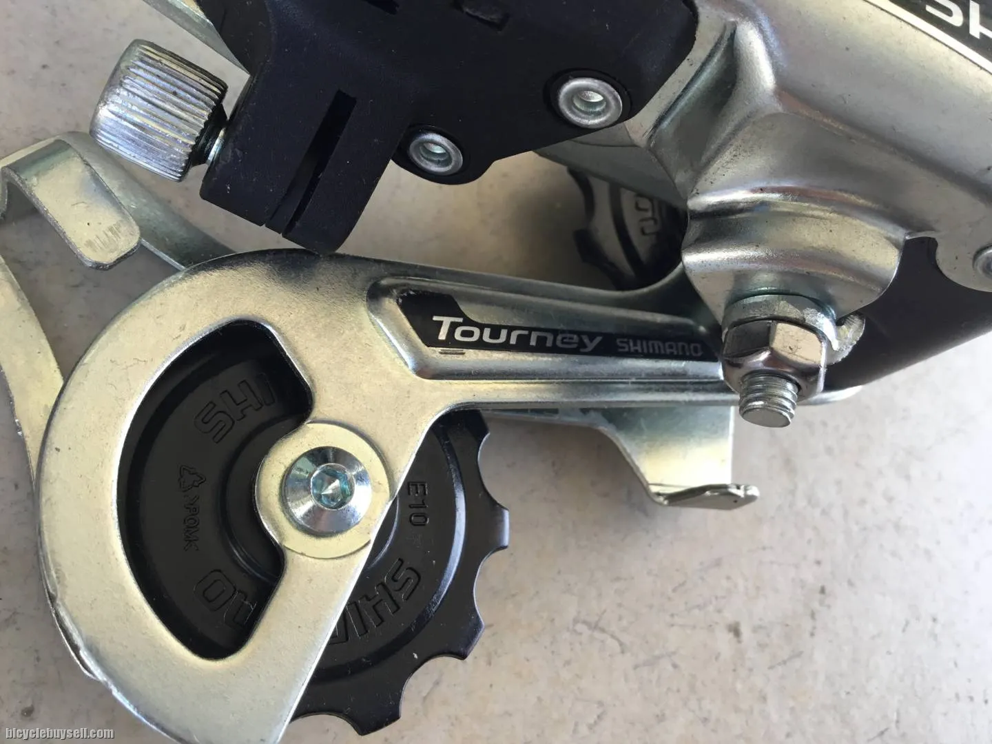 Shimano Tourney Rear Deraileur 7speed Vintage - free courier
