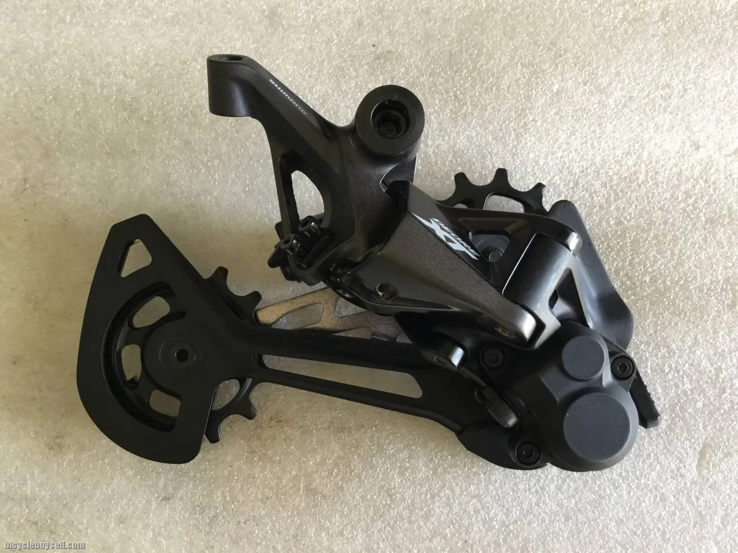 Shimano Deore XT M8100 Rear Deraileur | 12speed @ free pos