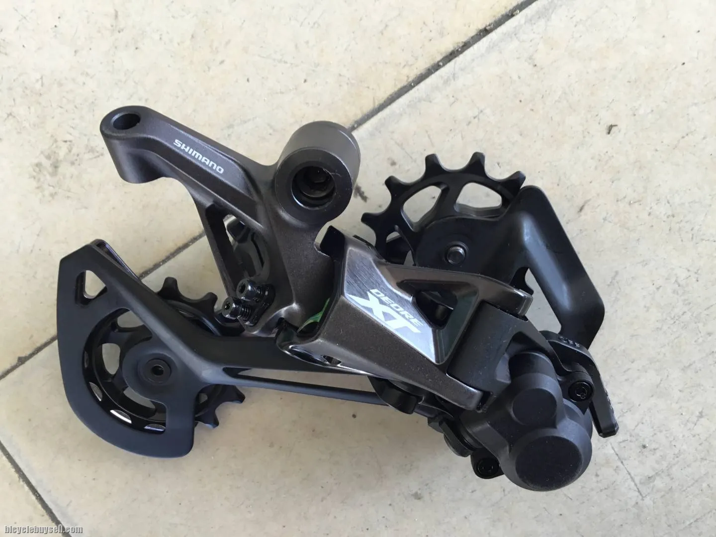 Shimano XT M8100 Rear Deraileur 52T/12speed - free courier