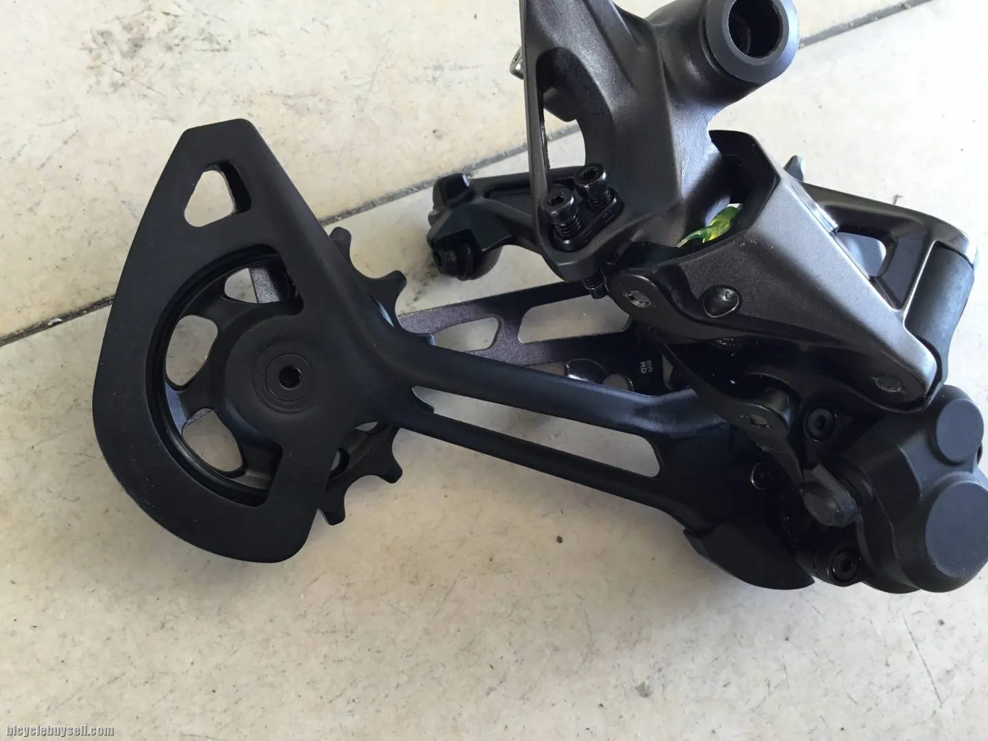 Shimano XT M8100 Rear Deraileur 52T/12speed - free courier