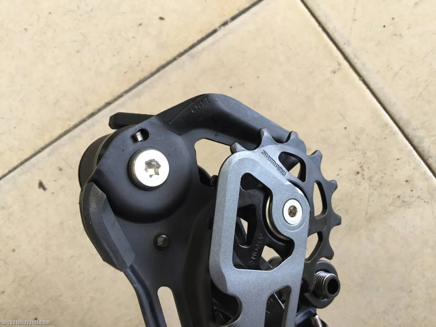 Shimano SLX M7100 Rear Deraileur 52T/12speed - free courier
