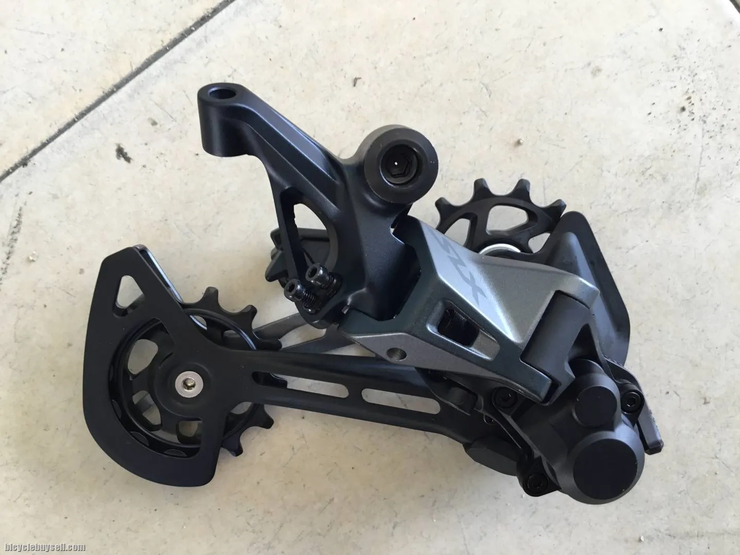Shimano SLX M7100 Rear Deraileur 52T/12speed - free courier