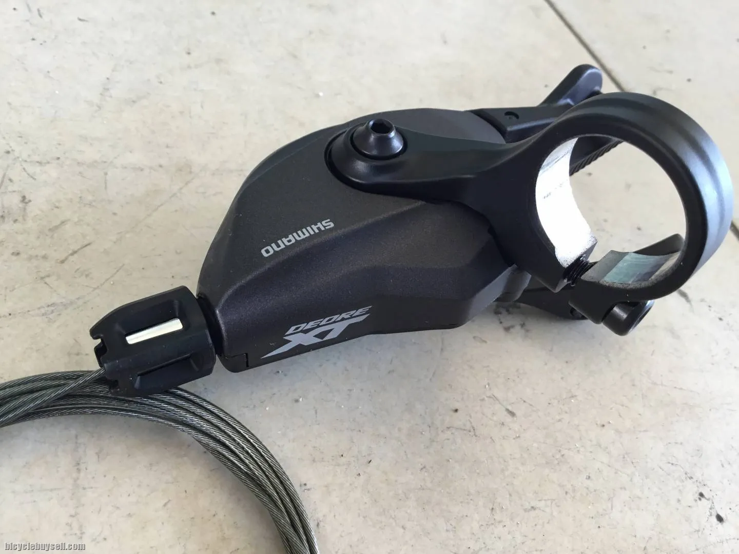 Shimano XT M8100 Shifter (R) 12speed - free courier