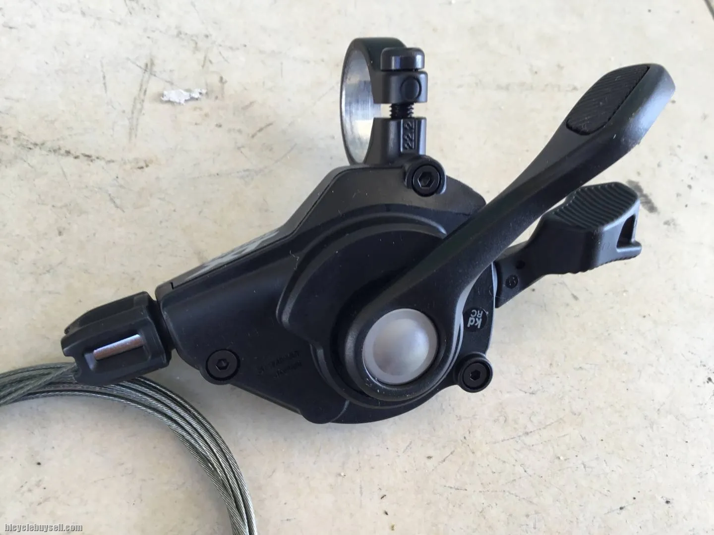 Shimano XT M8100 Shifter (R) 12speed - free courier