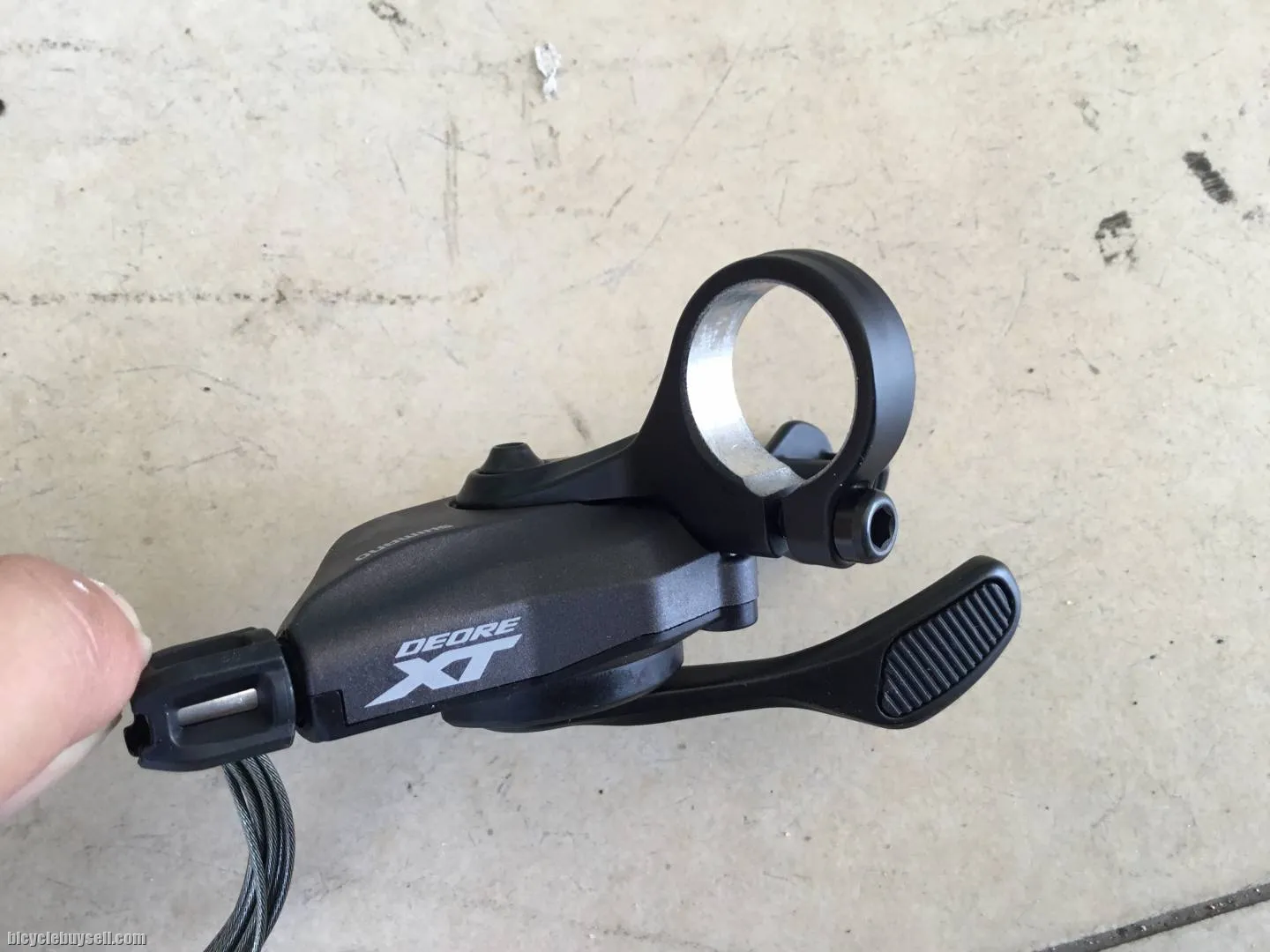 Shimano XT M8100 Shifter (R) 12speed - free courier