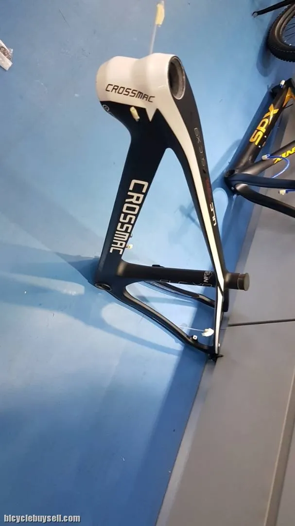 Crossmac SLC X9 (29er) Carbon Frame (NonBoost)(15.5inch) 1.2kg Brand New !!!