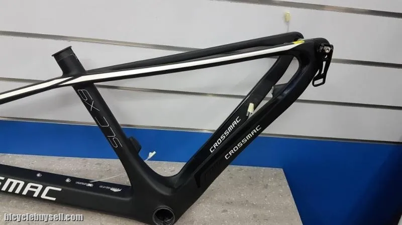 Crossmac SLC X9 (29er) Carbon Frame (NonBoost)(15.5inch) 1.2kg Brand New !!!
