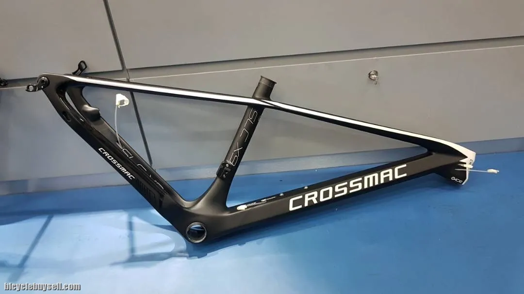 Crossmac SLC X9 (29er) Carbon Frame (NonBoost)(15.5inch) 1.2kg Brand New !!!