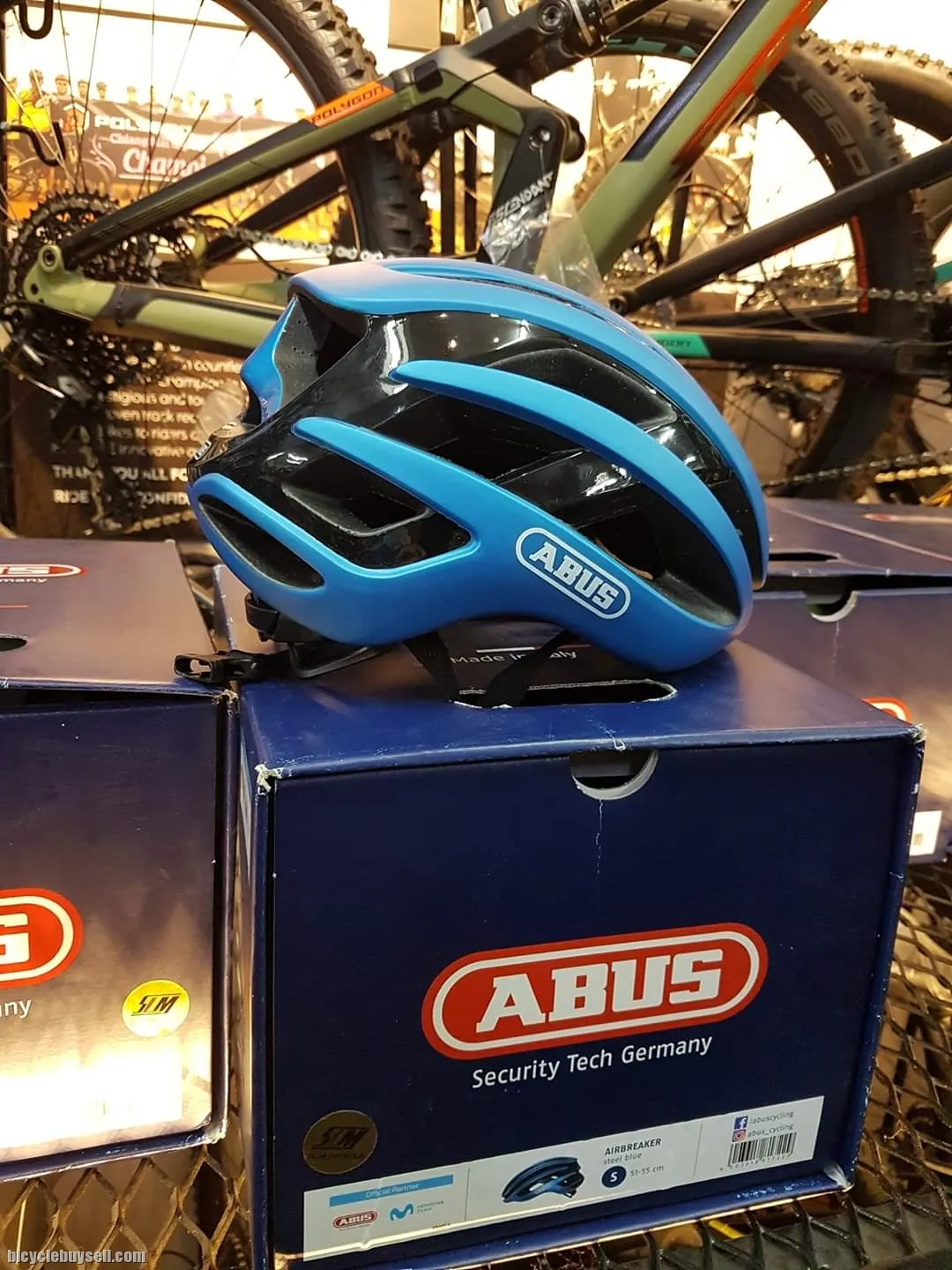 Abus AirBreaker -2023 - Helmet (Brand New !!!)
