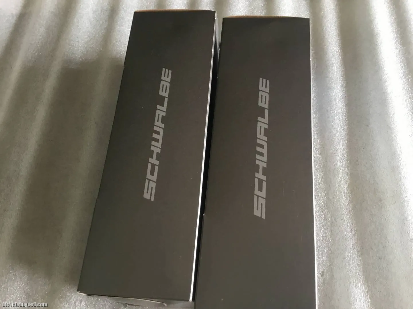 Schwalbe Lugano II Road Prefessional Tires 700/28c | 1pair @ free pos