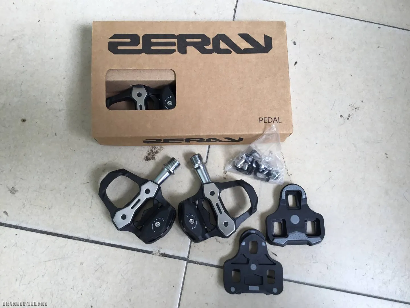 Zeray Carbon Road Clipless Pedal --  free courier