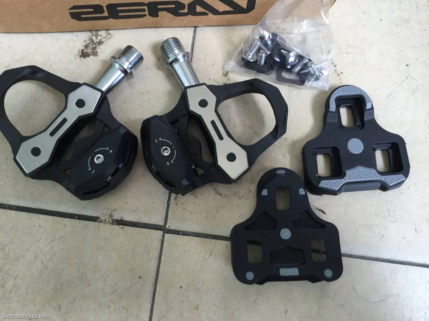 Zeray Carbon Road Clipless Pedal --  free courier