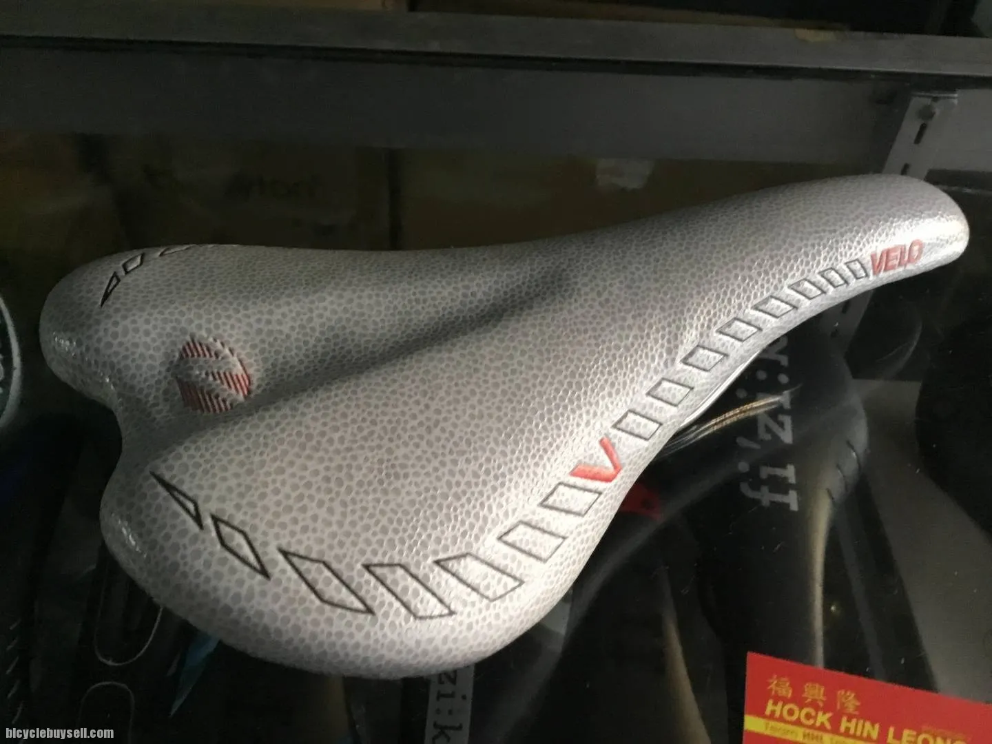 Velo Performance Saddles / Titanium Rail (free pos w.m)