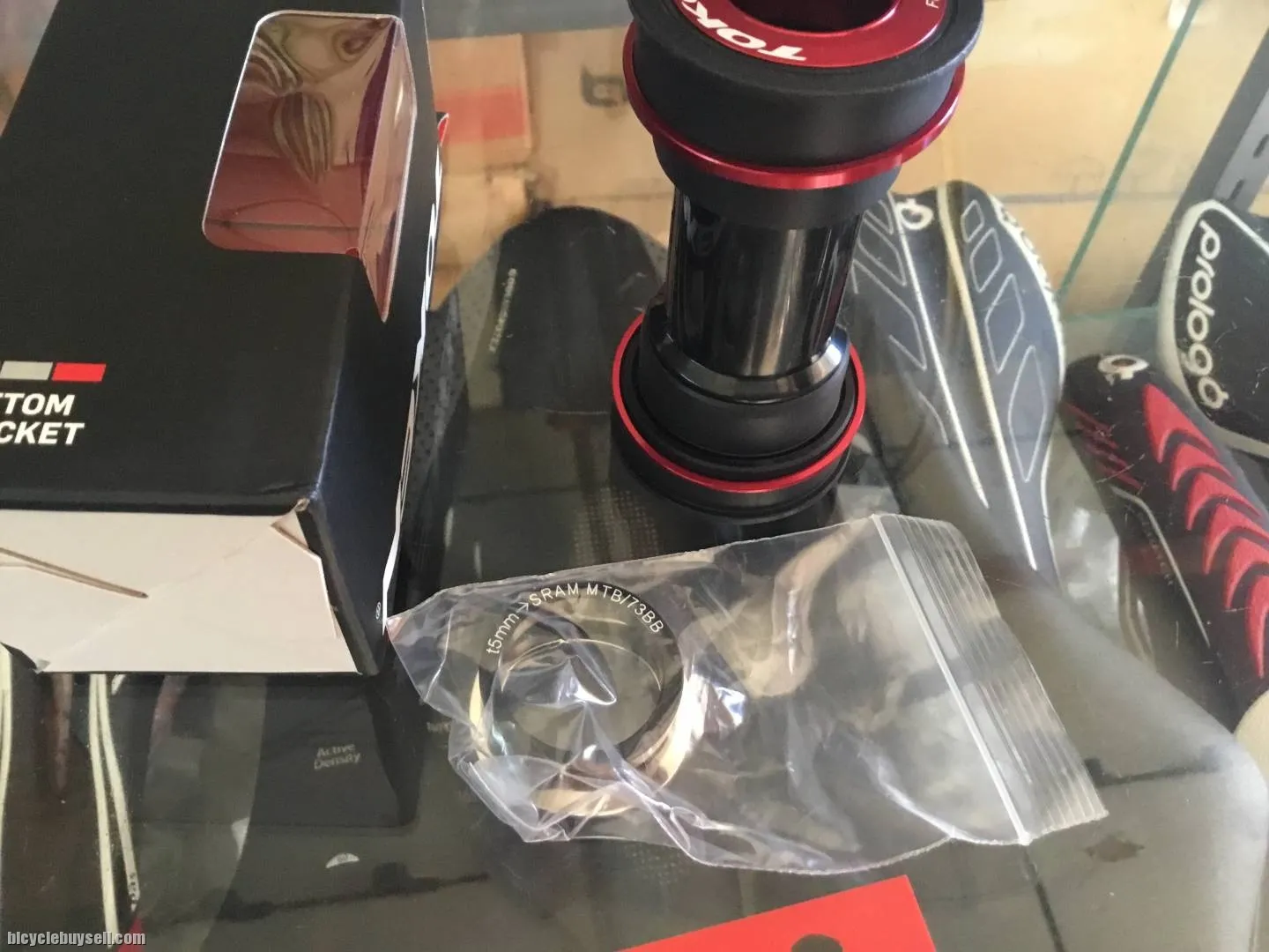 Token PressFit BB 41mm (86/92mm) Shimano/Sram  (free pos w.m)