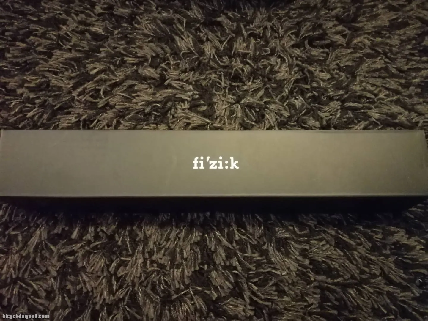 Fizik Cyrano R1 30.9 x 400mm 25mm Offset Carbon Seat Post