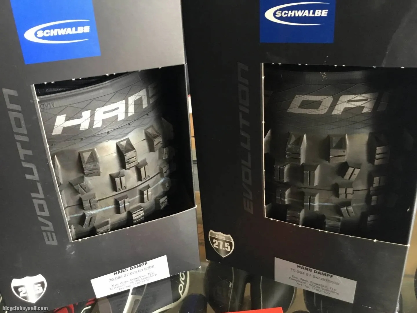 Schwalbe Hans Dampf 27.5+x2.8 / 1pairs (free pos w.m)