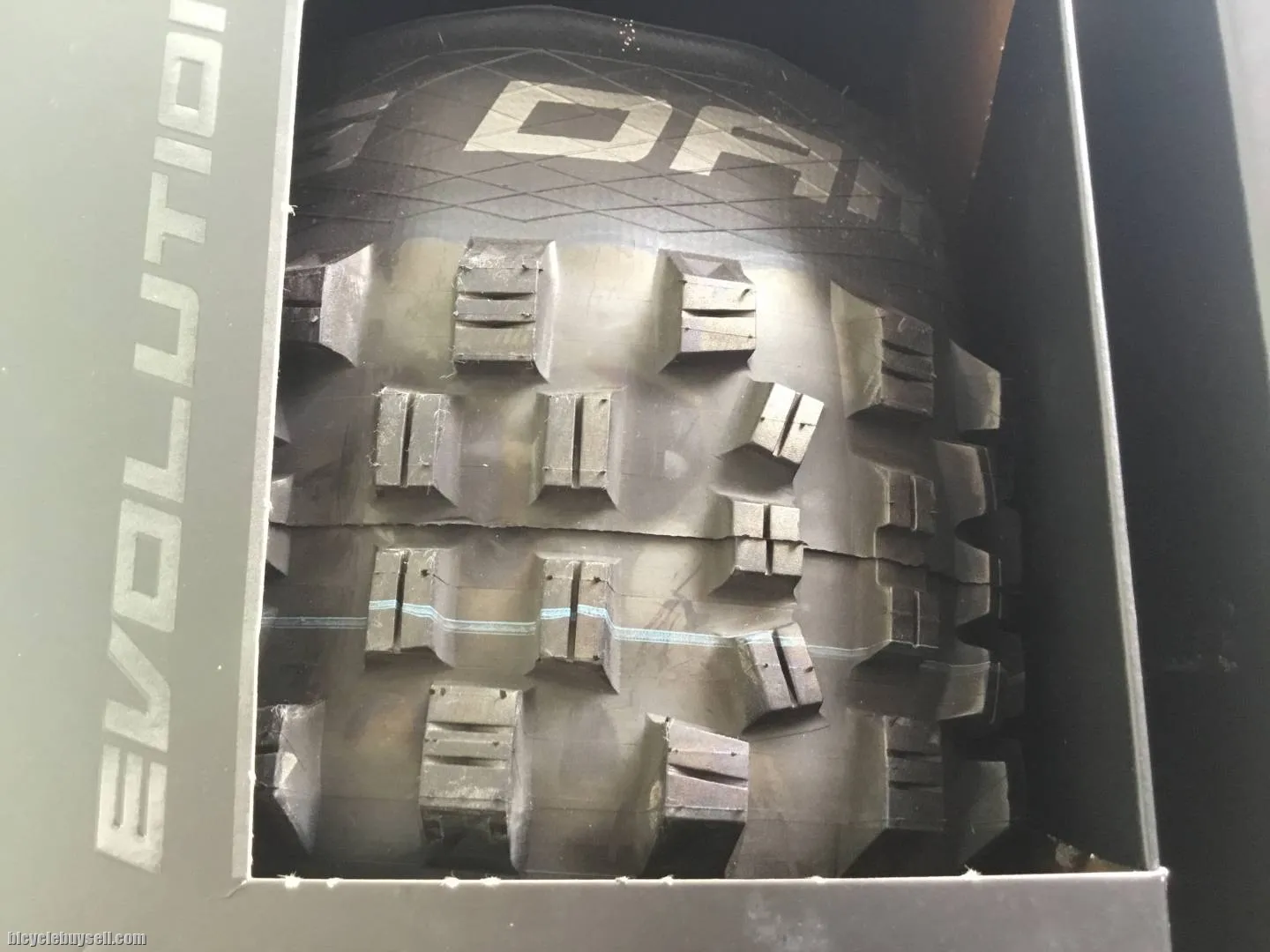 Schwalbe Hans Dampf Addix 27.5plusx2.8 1pair - free courier