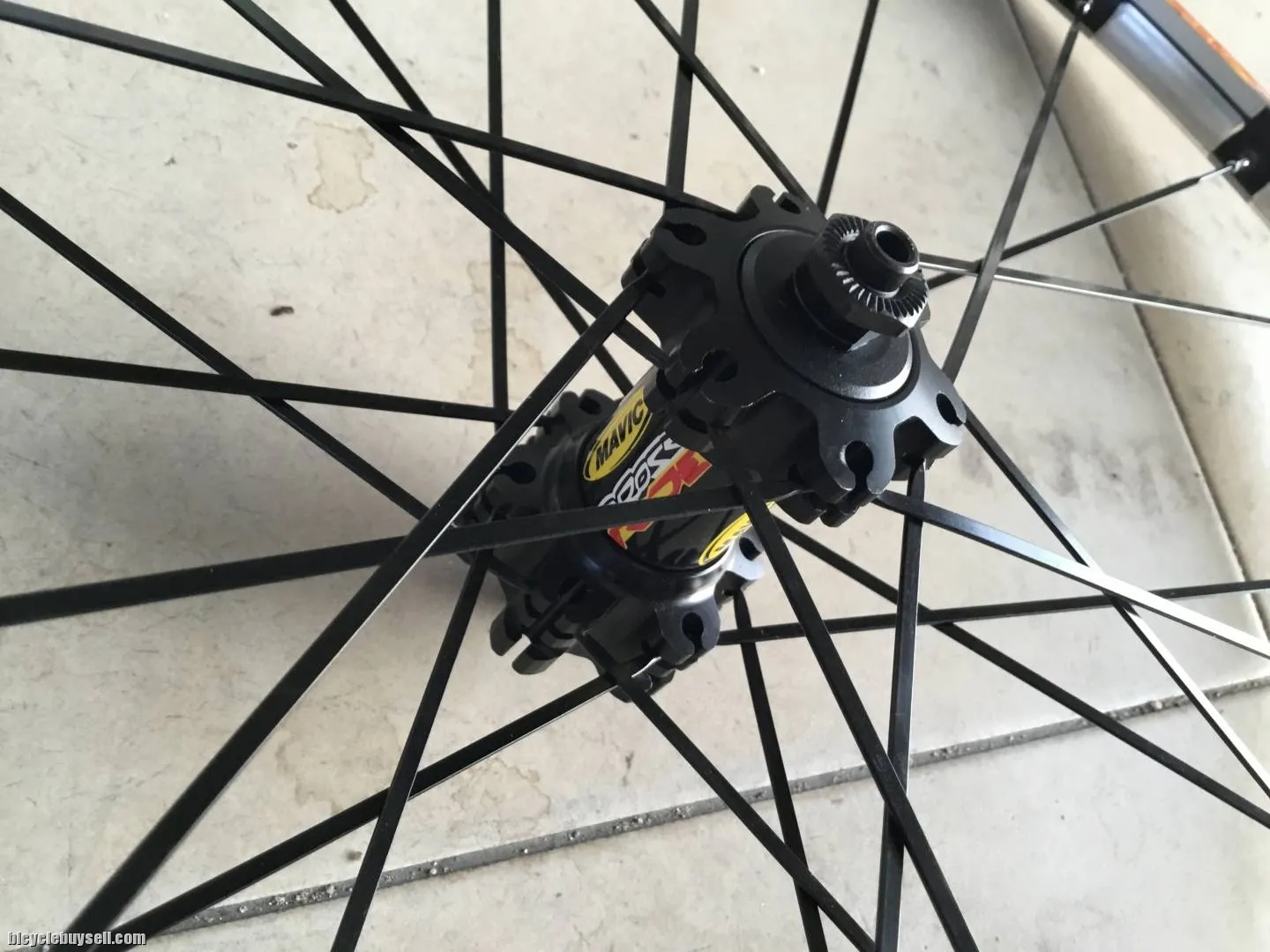 Mavic CrossRide | 29er Seal Bearing Wheelset -- free courier