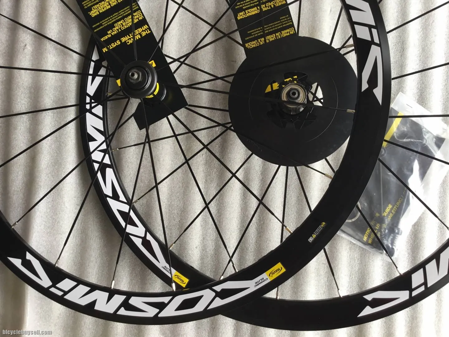 Mavic Cosmic Elite 40mm RoadWheelset | Clincher | Made in Romania @ free pos