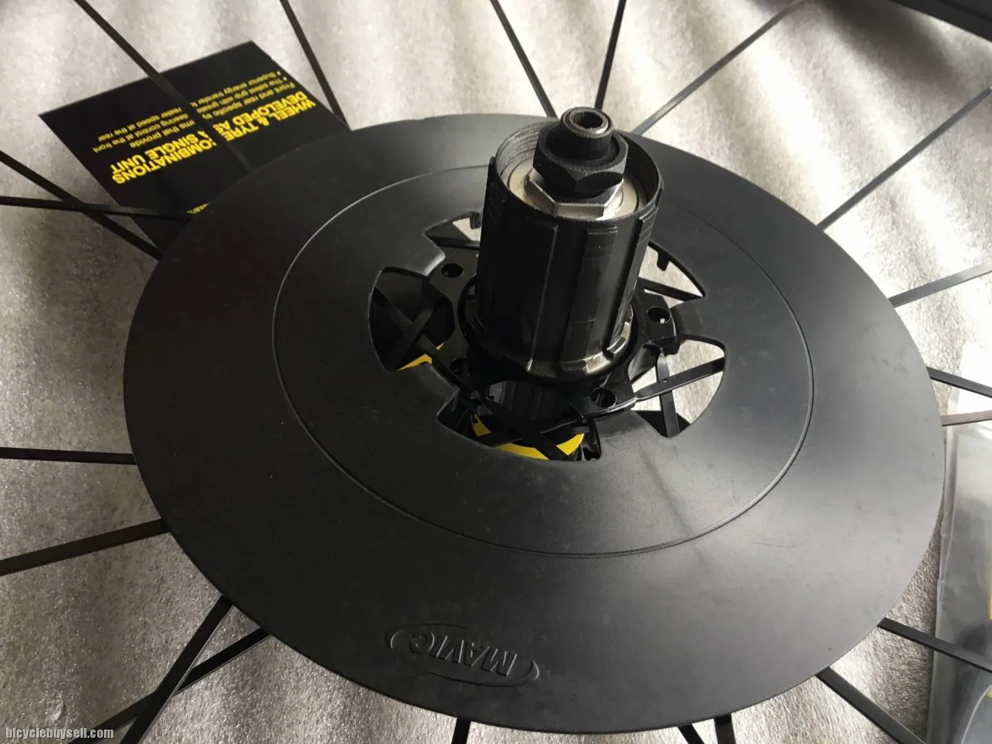 Mavic Cosmic Elite 40mm RoadWheelset | Clincher | Made in Romania @ free pos