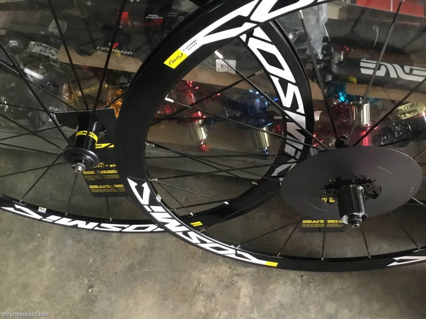 Mavic Cosmic Elite 40mm Wheelset / Romania Made - Performance Smooth  (free pos w.m)