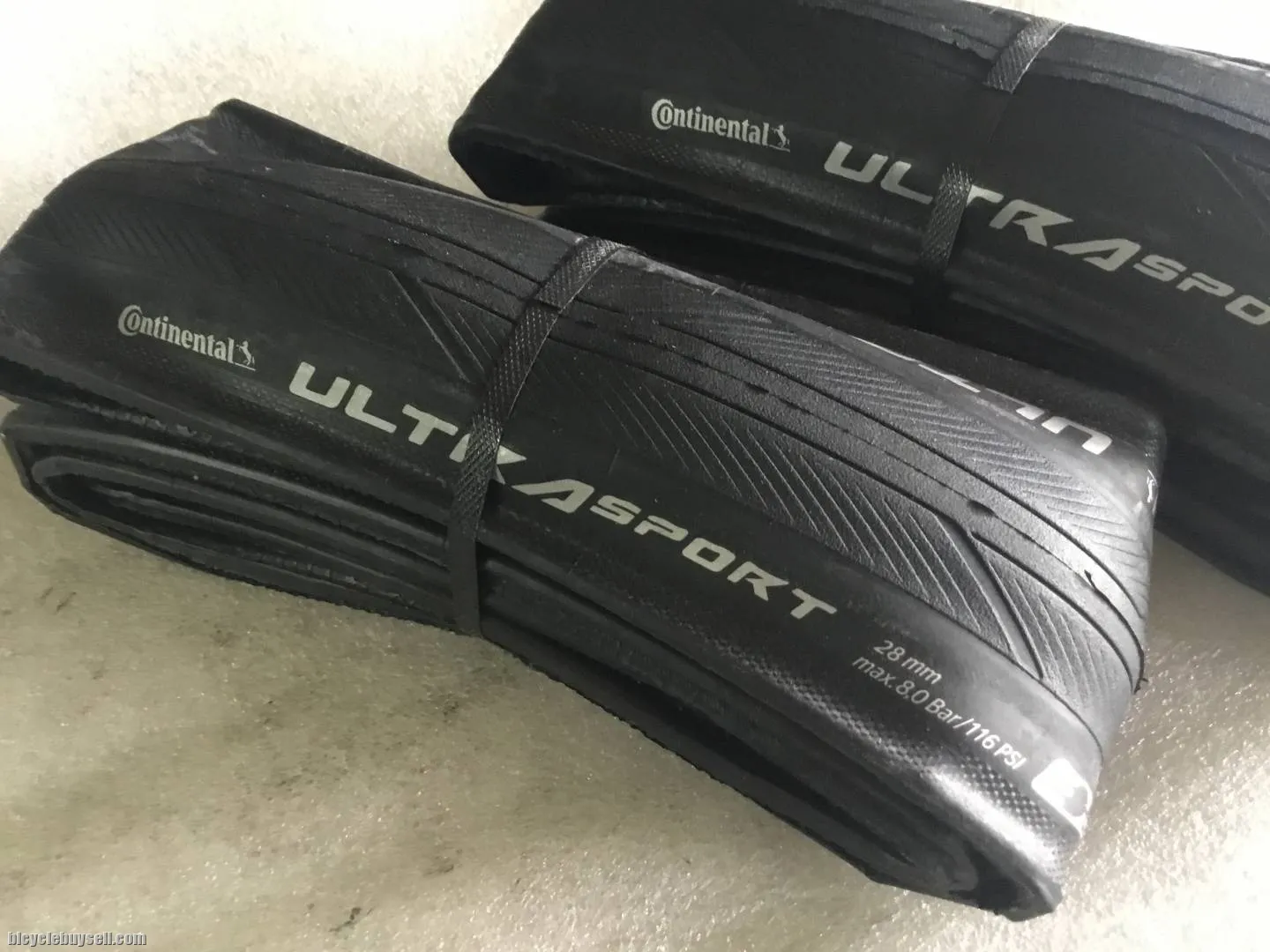 Continental Ultra Sport 3 700/28c | Folding Bead Road Tyre | 1Pair @ free pos
