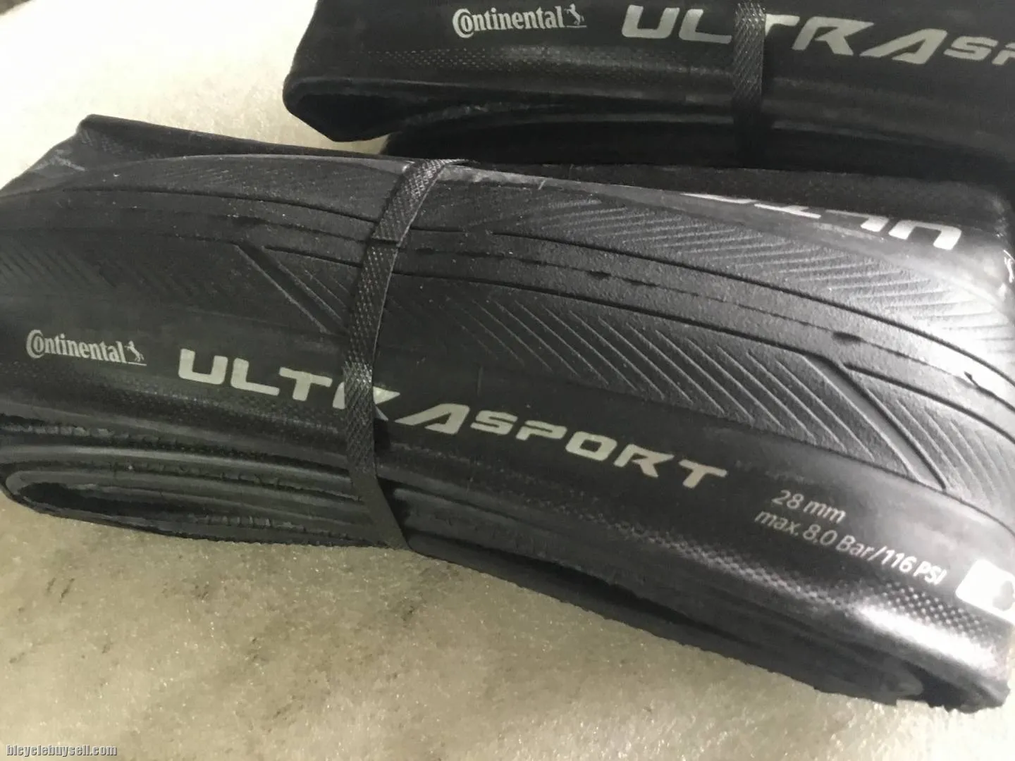 Continental Ultra Sport 3 700/28c | Folding Bead Road Tyre | 1Pair @ free pos