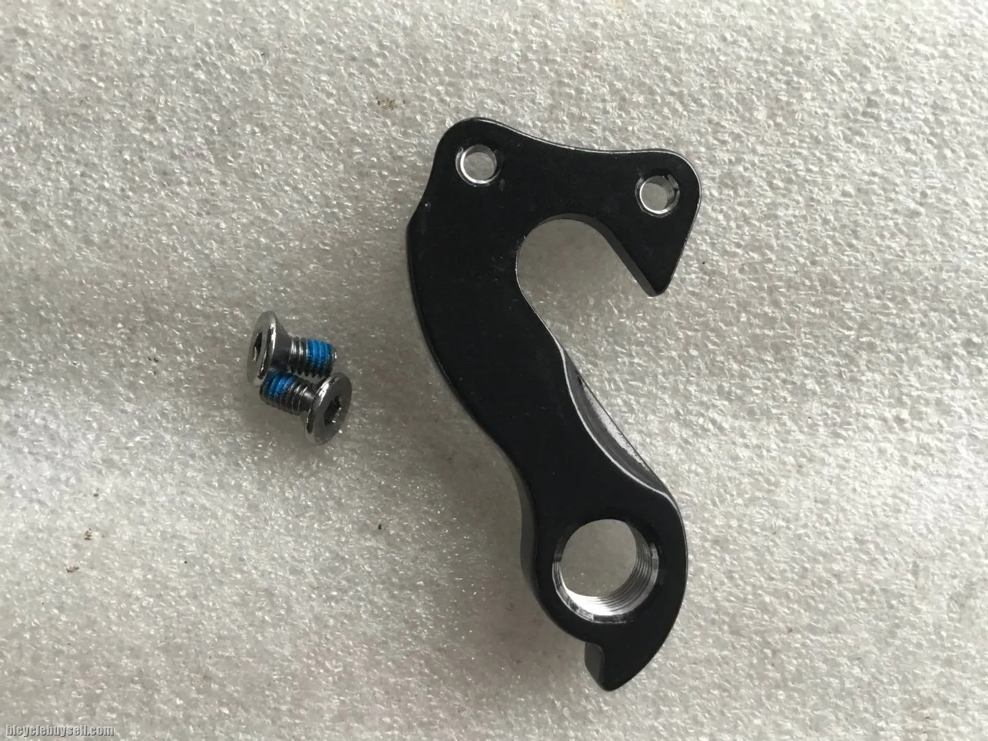 Rear Deraileur Hanger  @ free pos