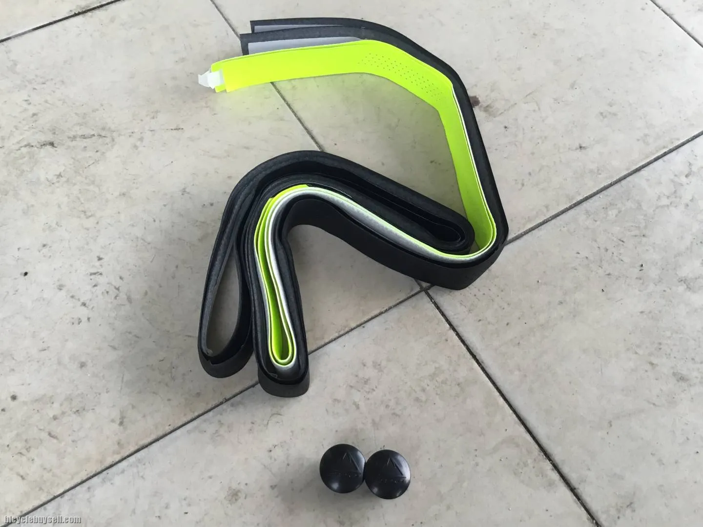 Velo 2Tone Color BarTape Black/Flo Green - free courier