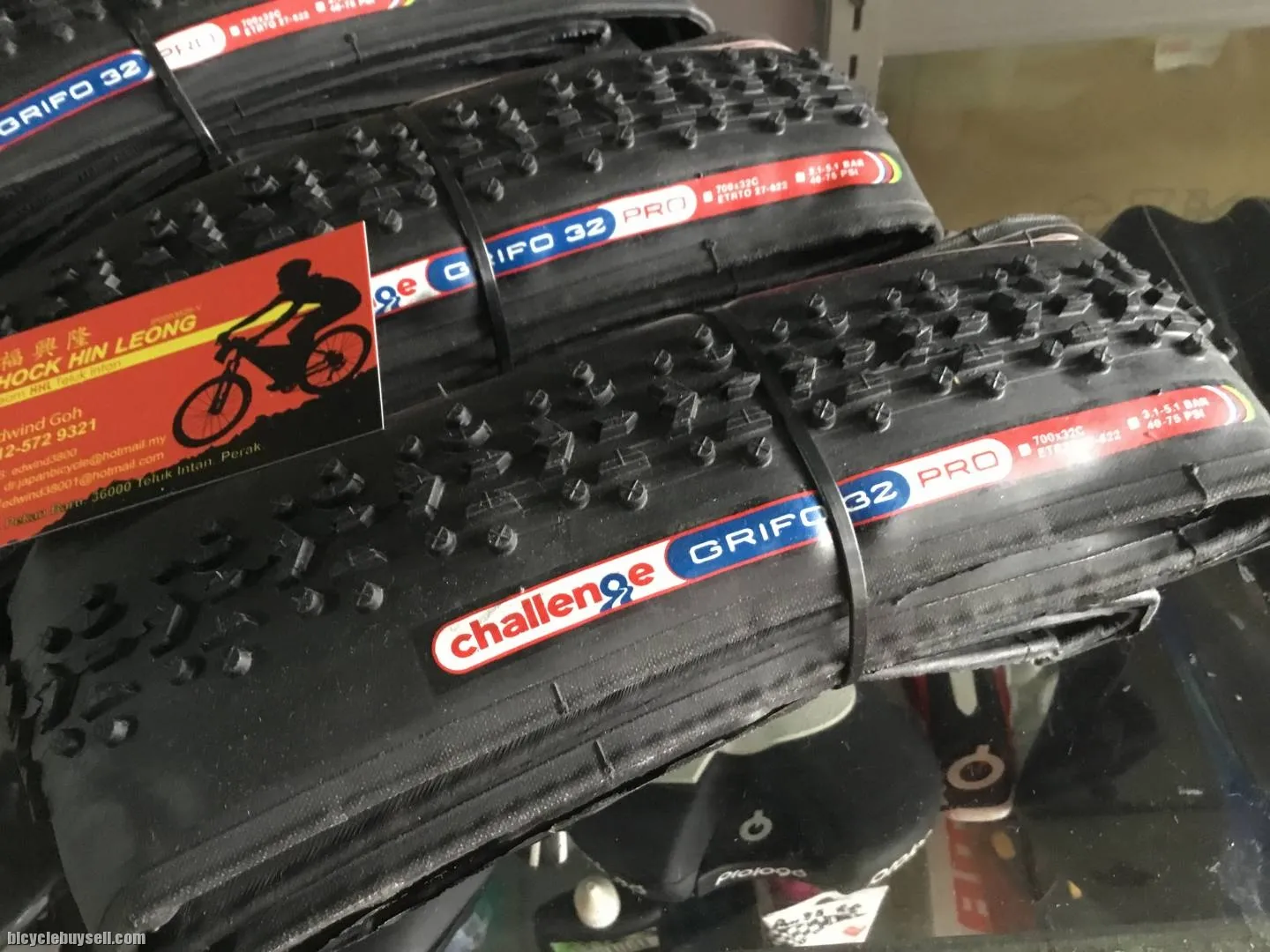 Challenge Grifo 32 Pro Cross clincher tyres 1pair (free pos w.m)