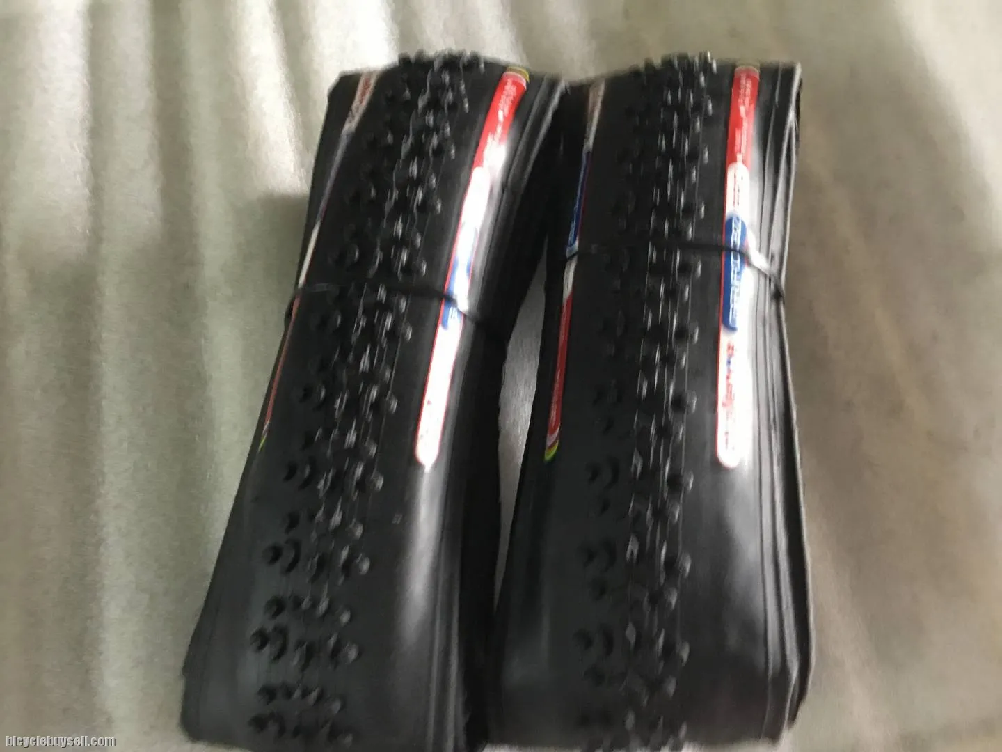 Challenge Grifo Pro 700x32c Road Tires | 1pair @ free pos