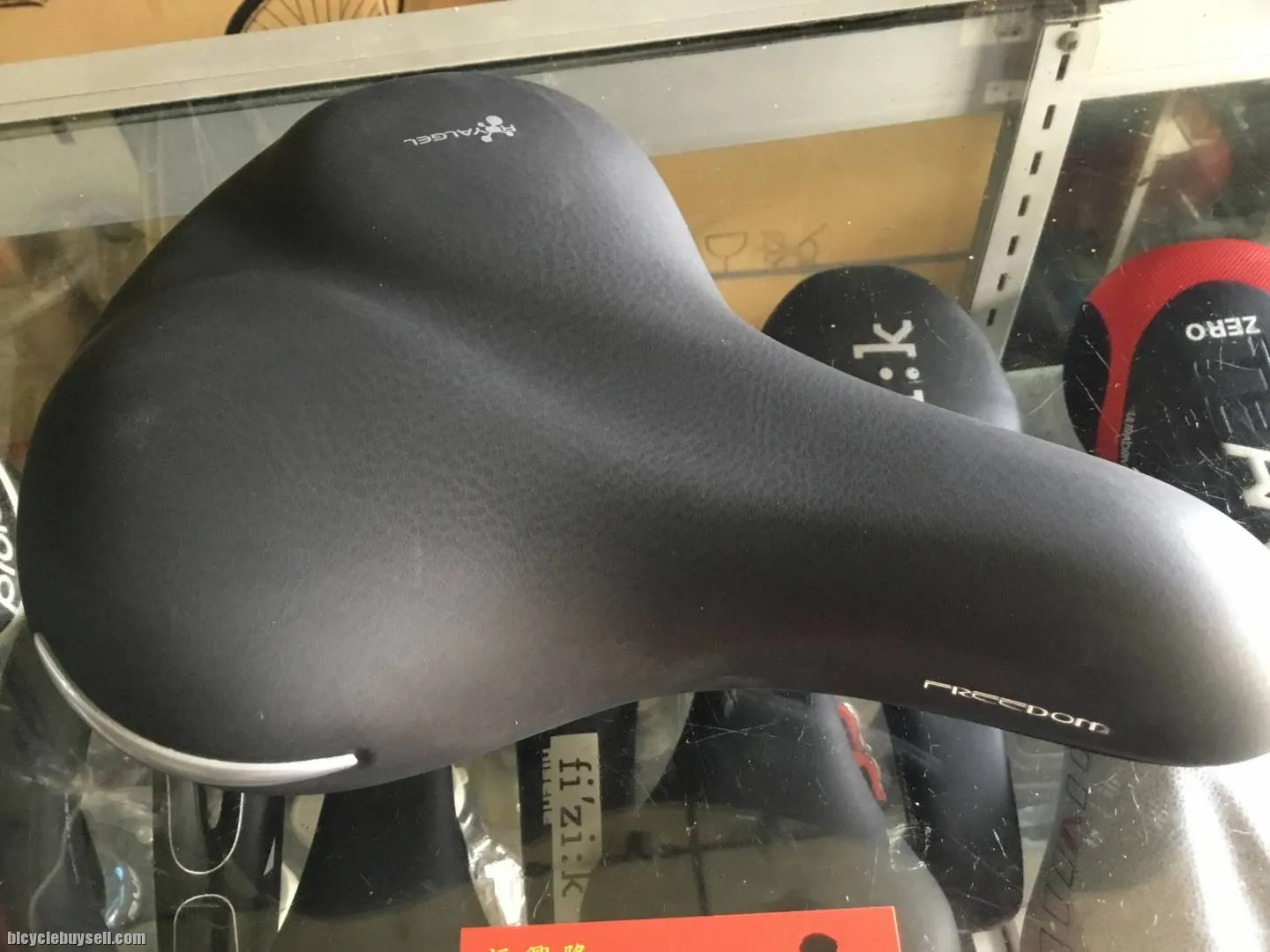Selle Royal Freeway Gel Comfort Saddles (free pos w.m)