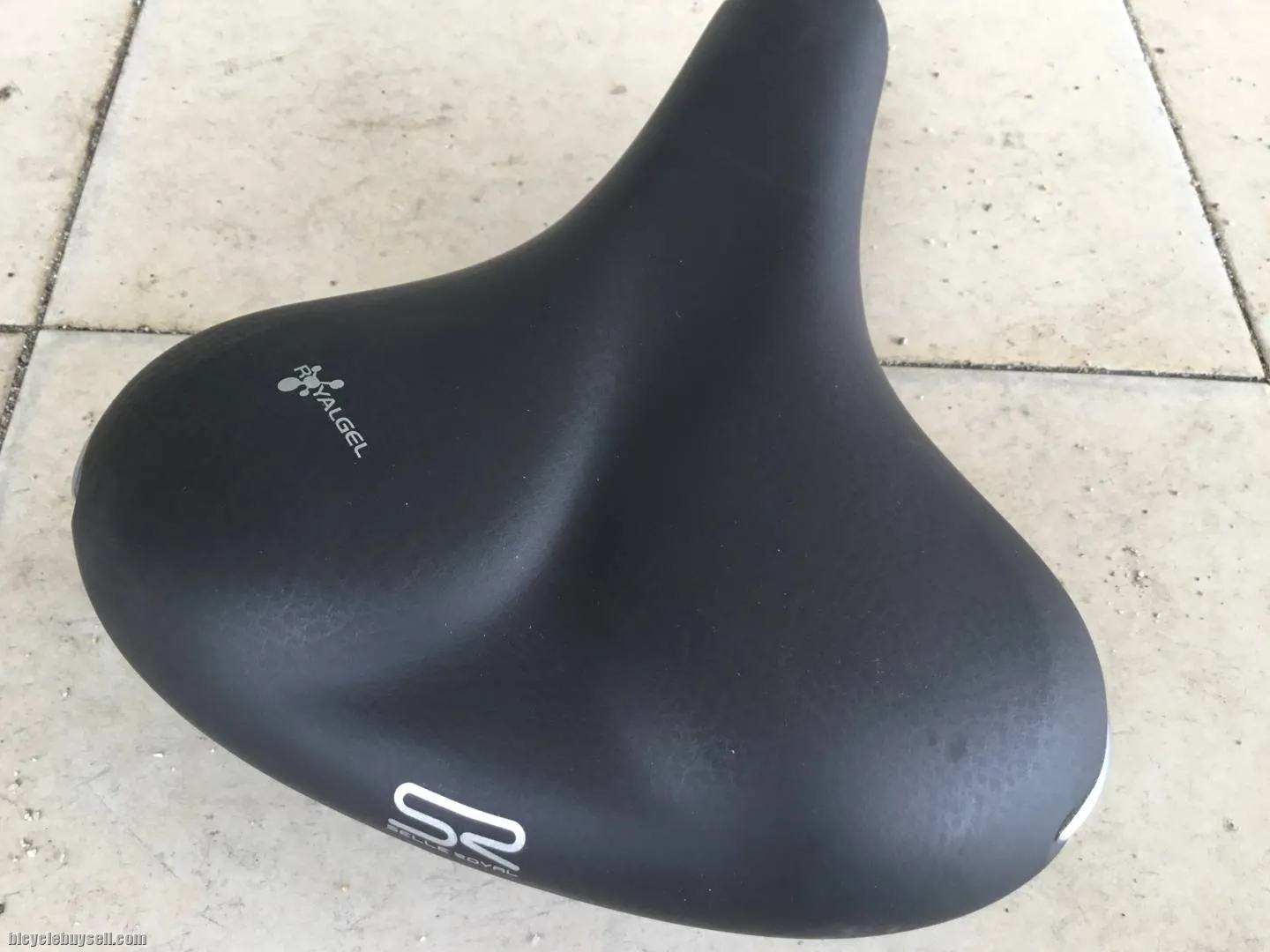 Selle Royal Gel FreeWay Comfortable Saddles - free courier