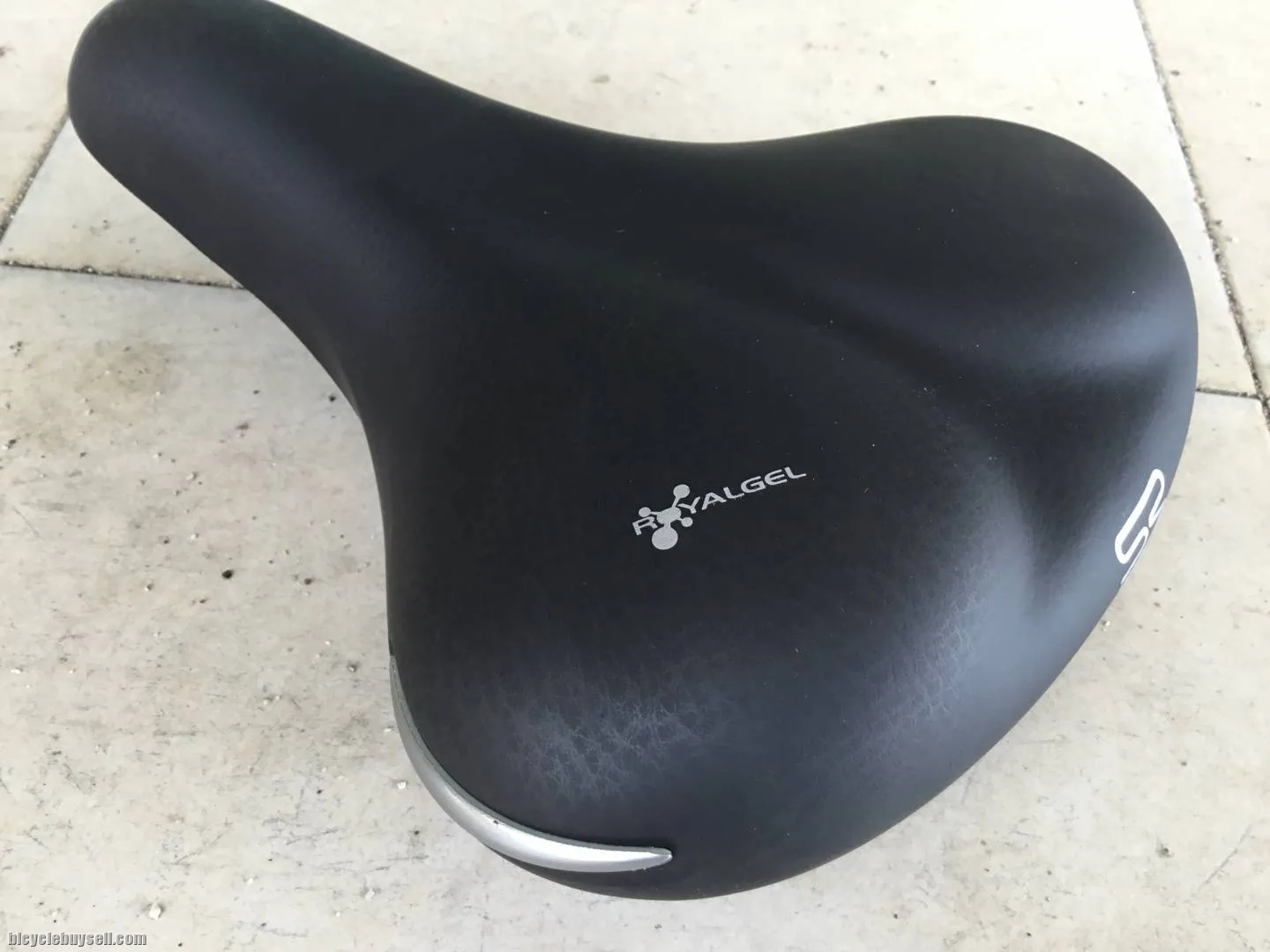 Selle Royal Gel FreeWay Comfortable Saddles - free courier