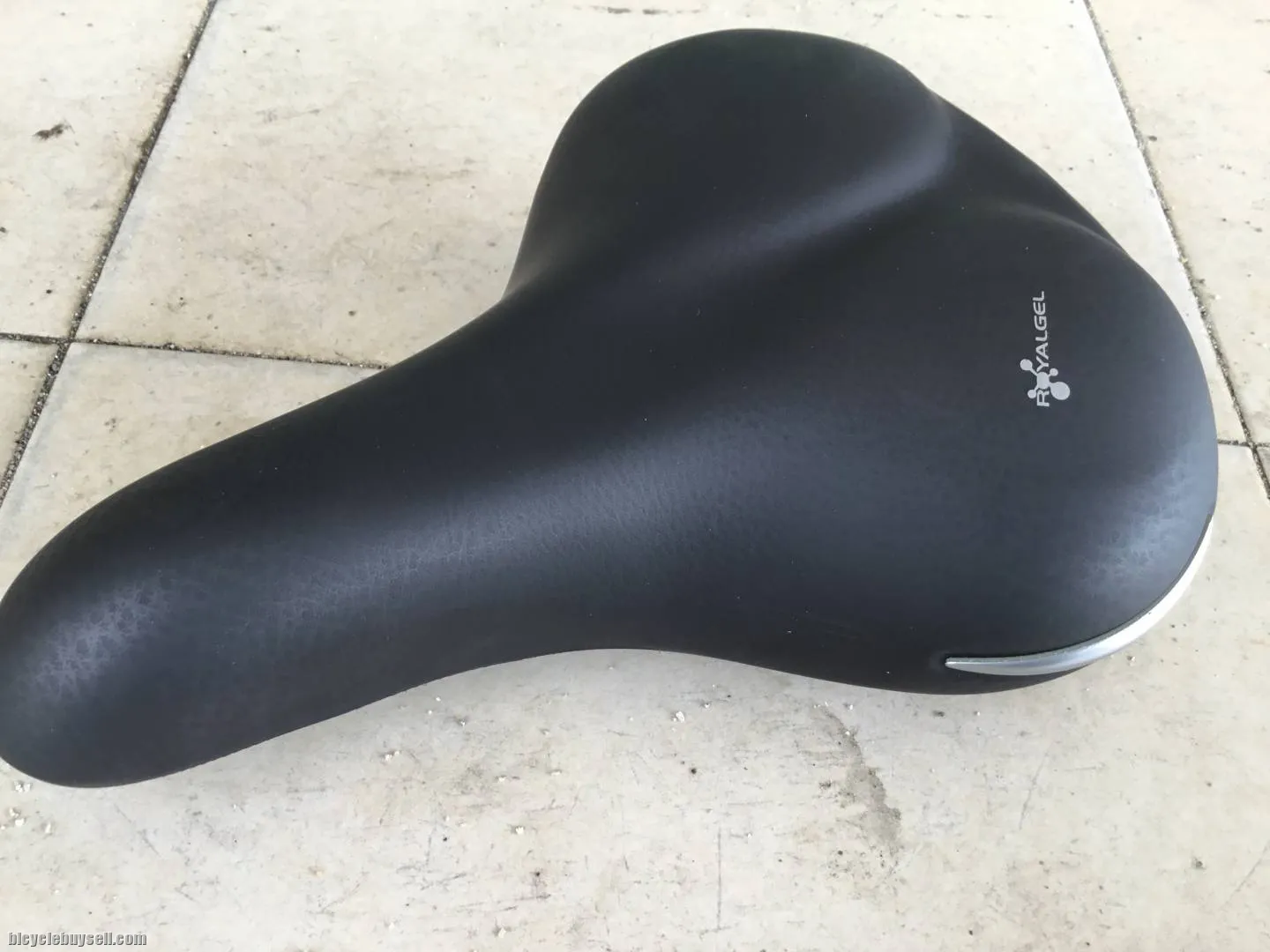 Selle Royal Gel FreeWay Comfortable Saddles - free courier
