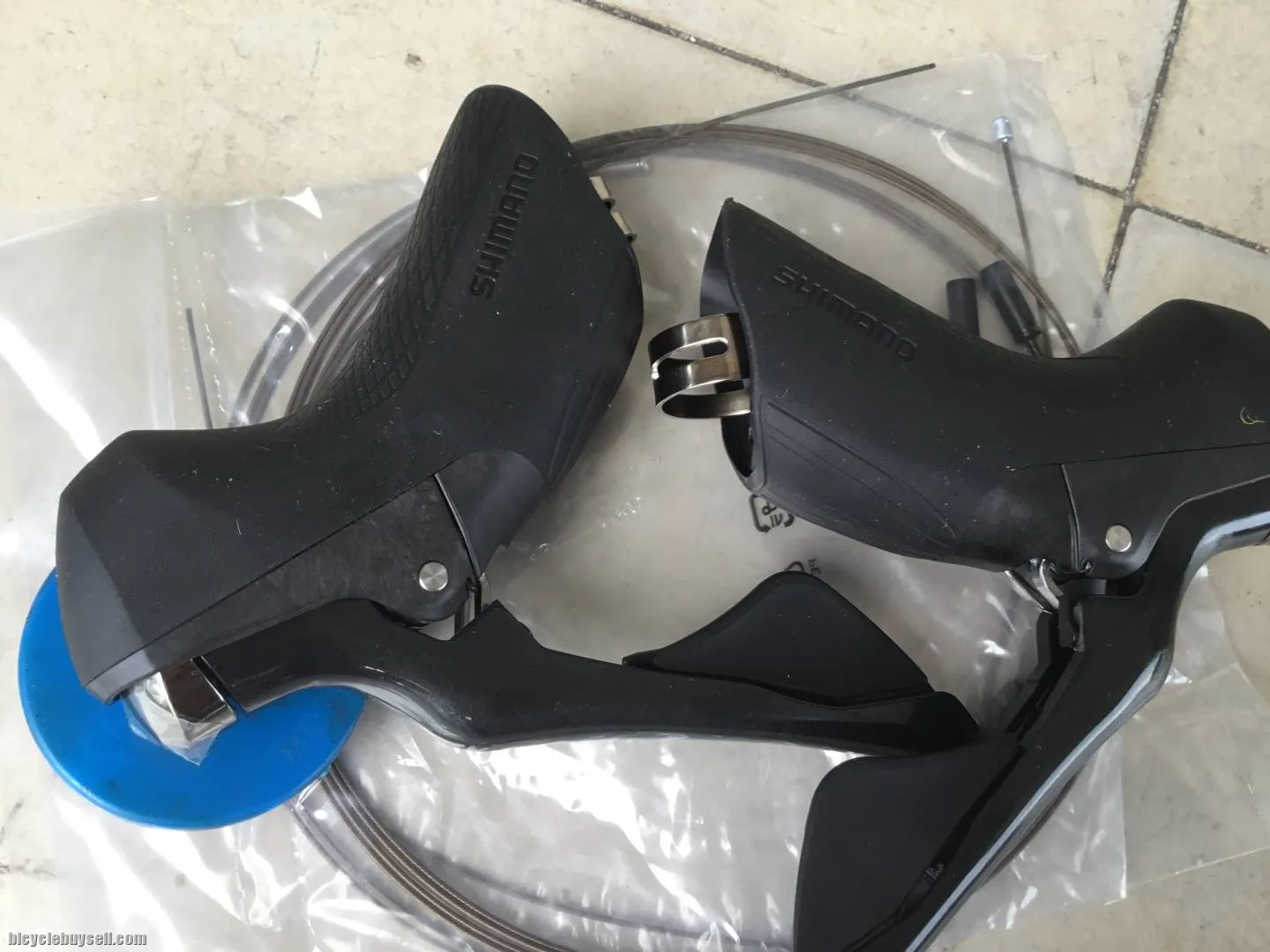 Shimano R8000 Shifter 2x11speed - Japan -- free courier
