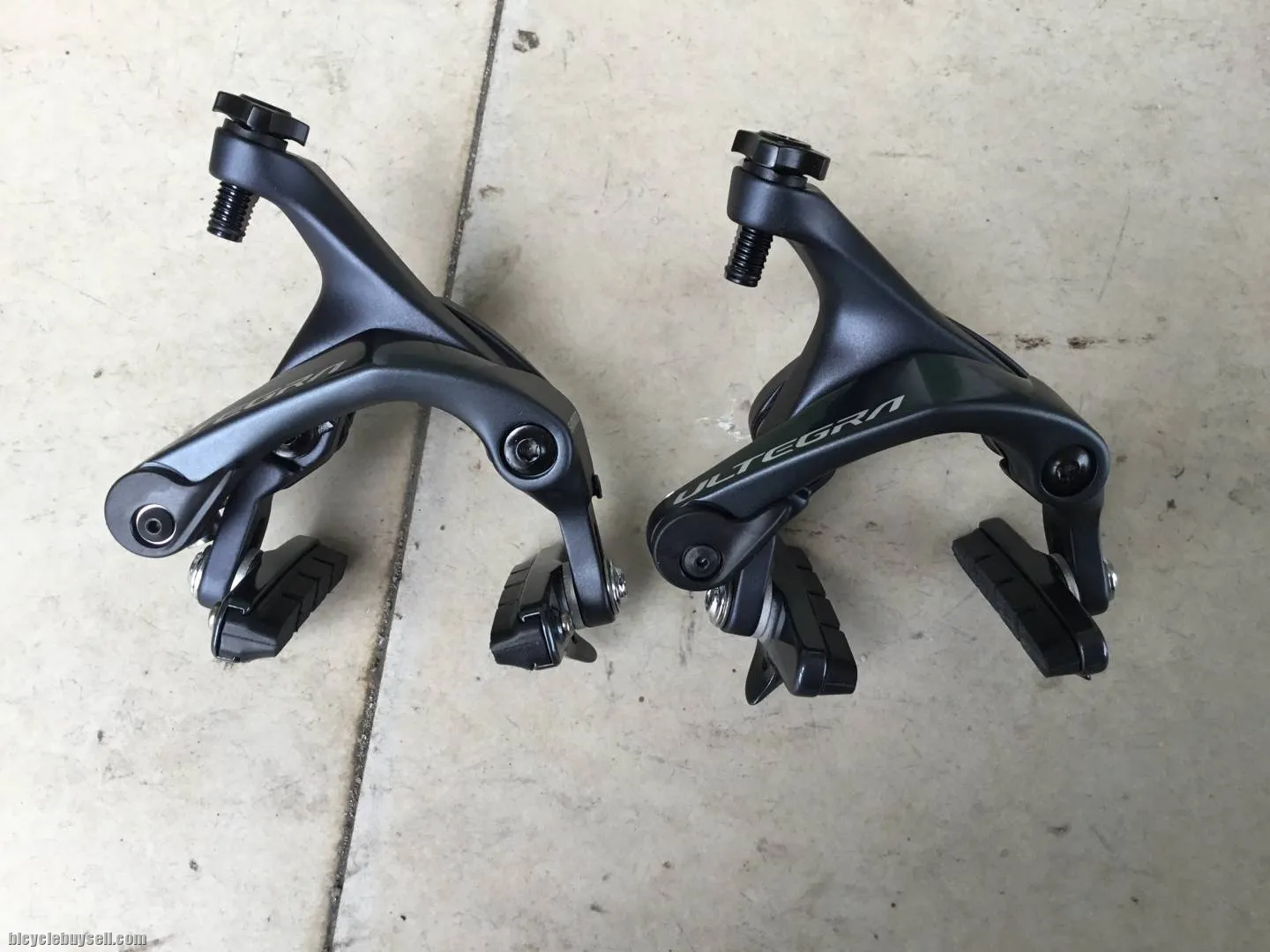 Shimano BR-R8000 Ultegra CaliperSet - Japan - free courier