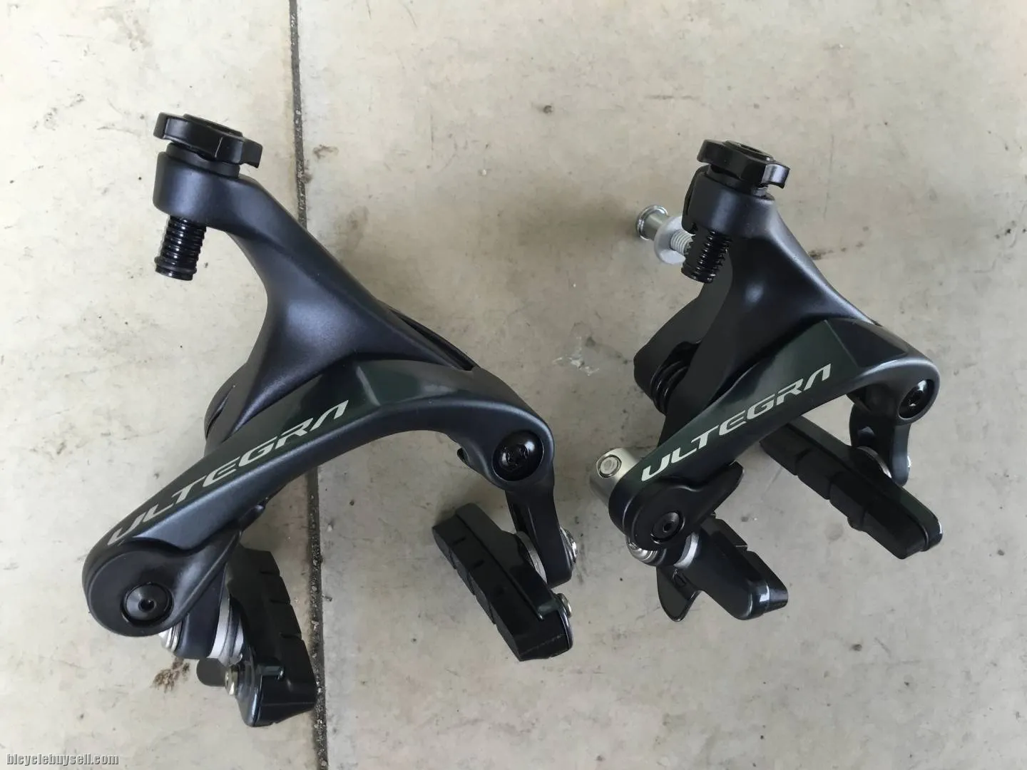 Shimano BR-R8000 Ultegra CaliperSet - Japan - free courier