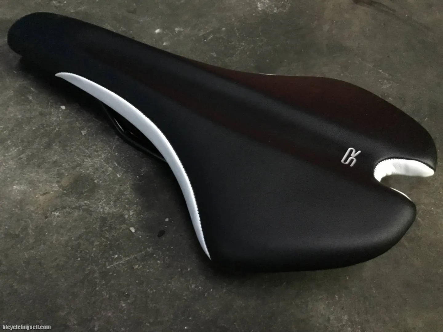 Selle Royal Seta Performance Saddles -- free courier