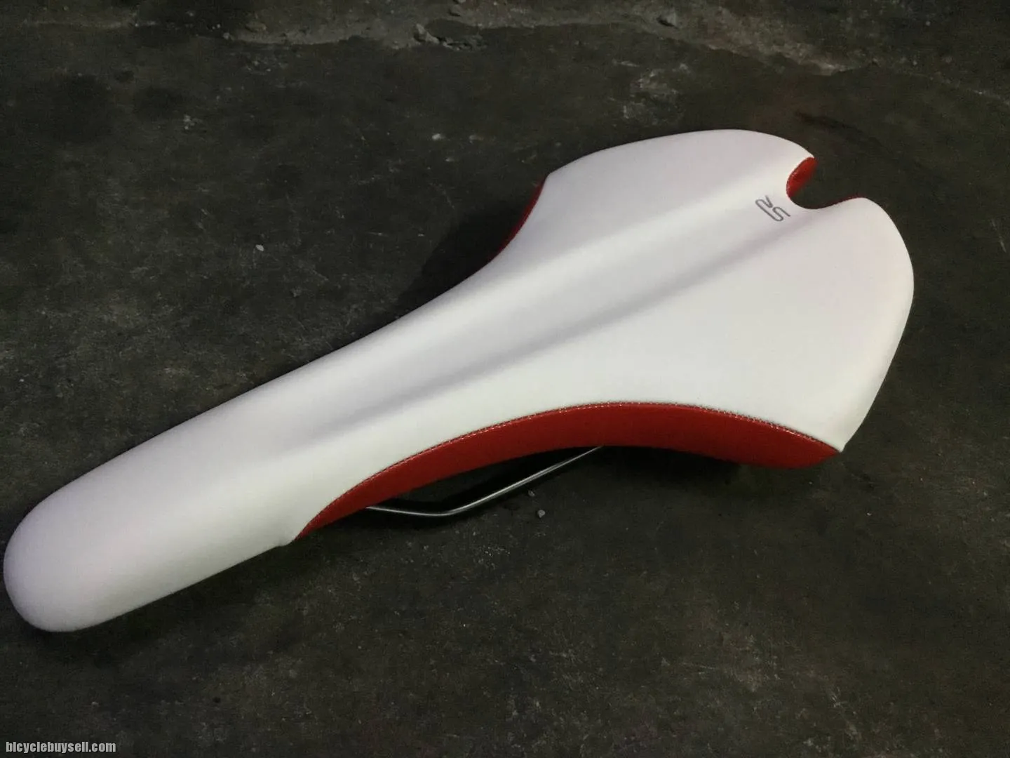 Selle Royal Seta Performance Saddles -- free courier