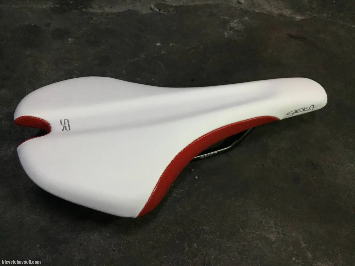Selle Royal Seta Performance Saddles -- free courier