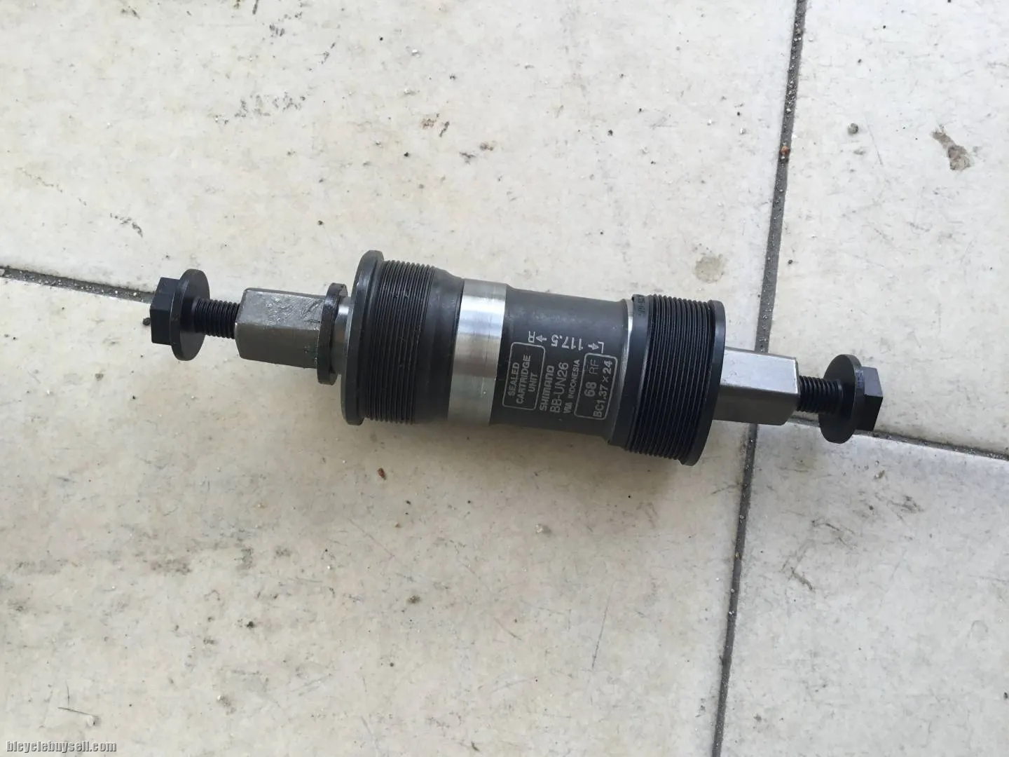 Shimano UN26 BSA BB - 117.5mm - free courier