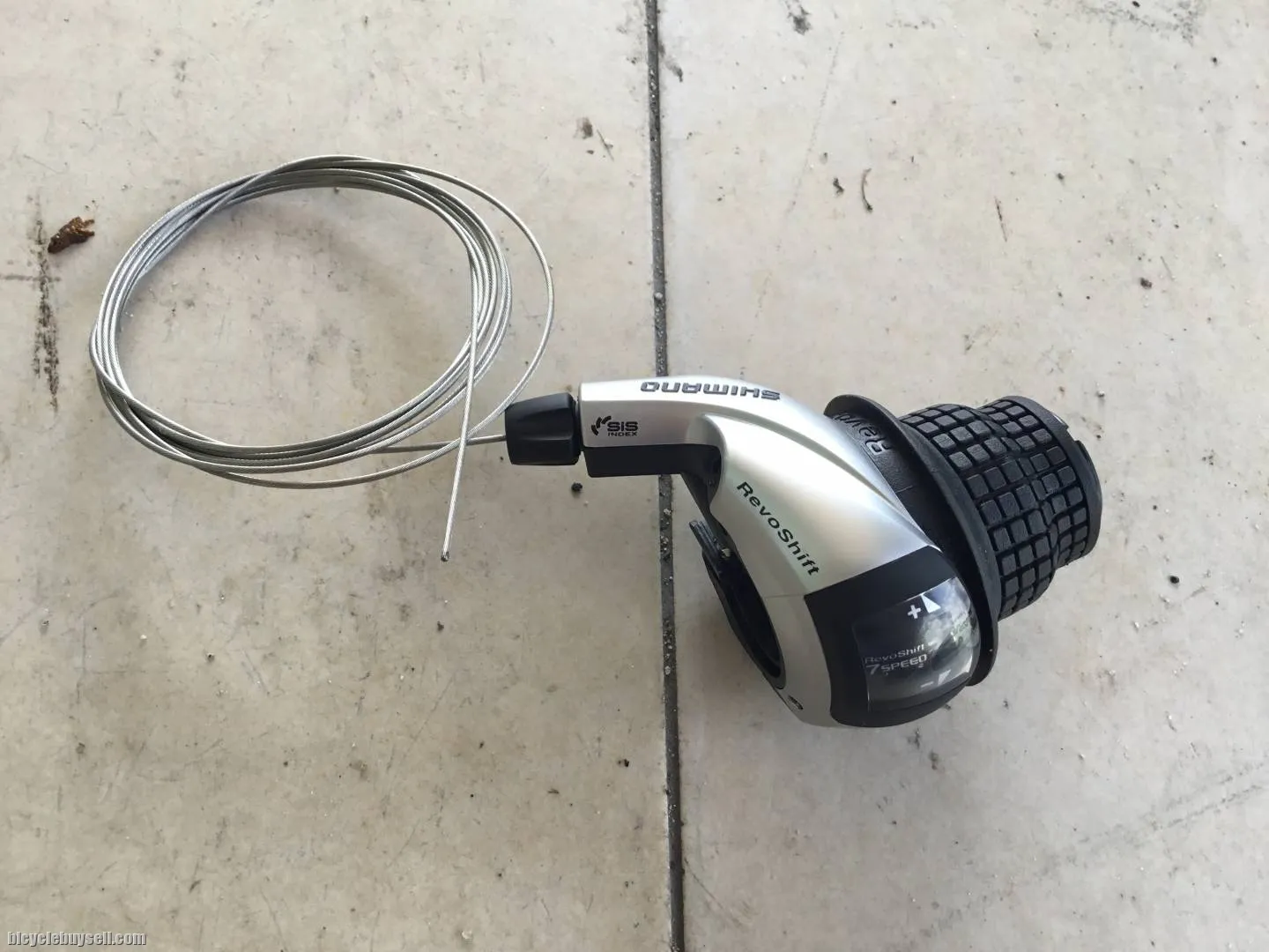Shimano Tourney Right Revo Shift 7s - free courier