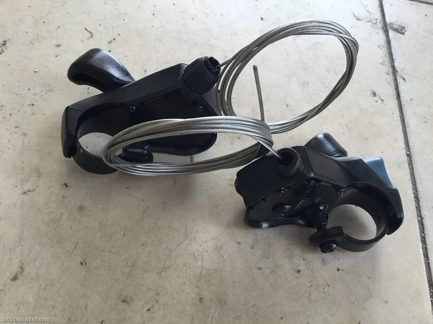 Shimano Tourney Thumb ShifterSet 2/3x6speed - free courier