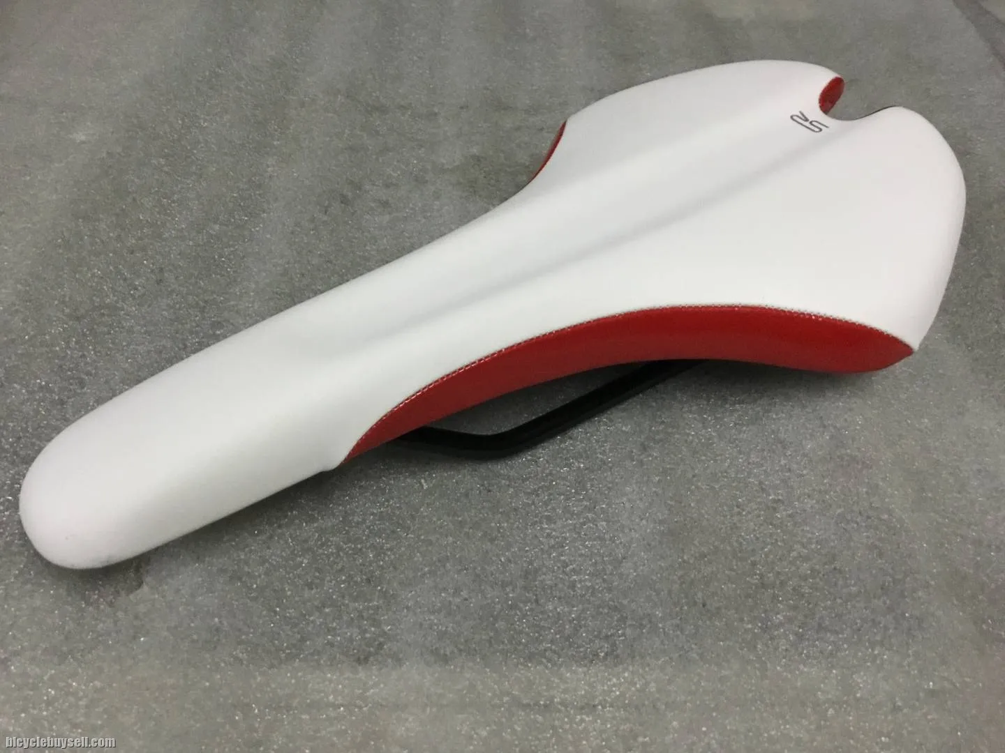 Selle Royal Seta Aero Dynamic @ free pos
