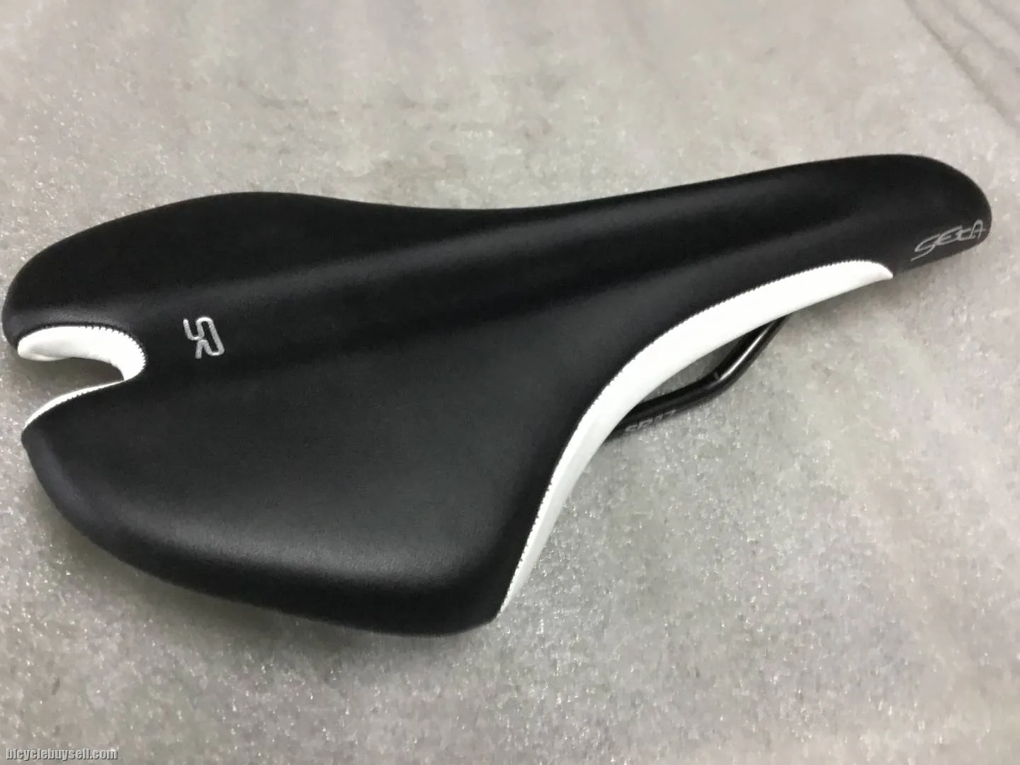 Selle Royal Seta Aero Dynamic @ free pos