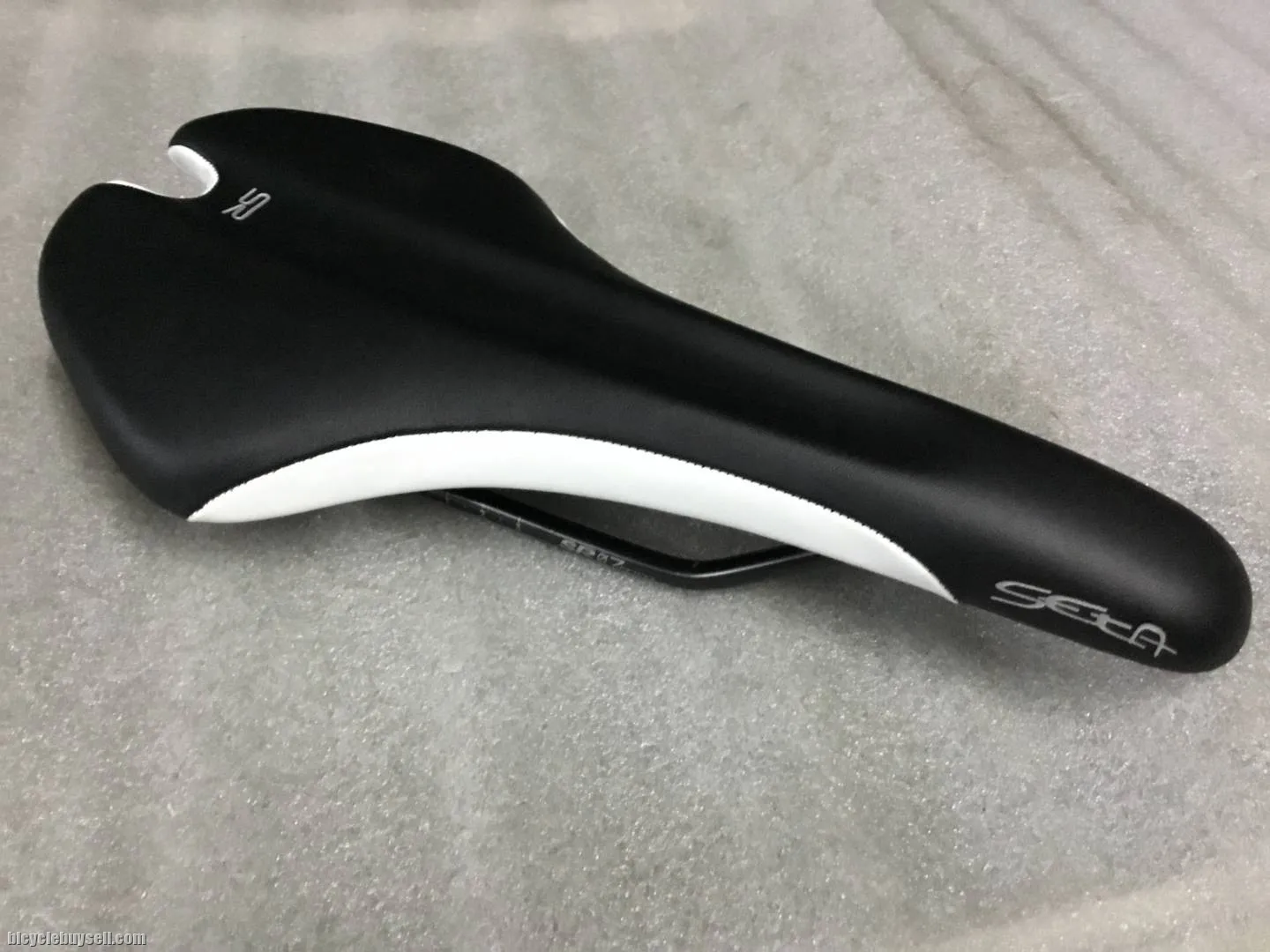Selle Royal Seta Aero Dynamic @ free pos